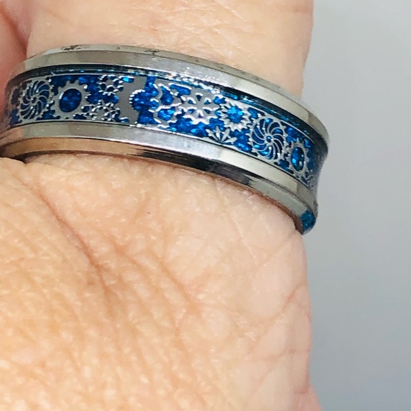 Stainless Steel Ring with Faux Opal Band And Gears - Picture 6 of 8